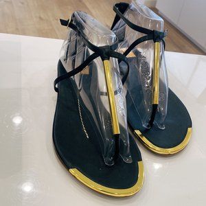 LEATHER BLACK AND GOLD SANDAL - BRAND NEW